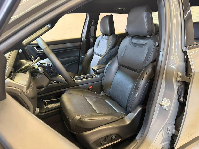 Foto do veículo RAM RAMPAGE  REBEL 2.0 TB CD 4X4 DIESEL AUT. 2024 27.364 KM 192.900,00