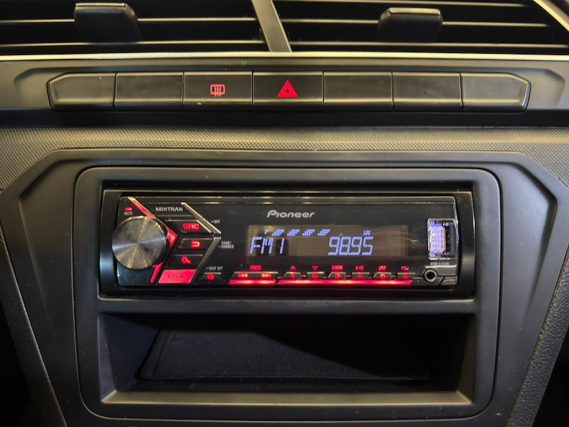 Foto do veículo VOLKSWAGEN GOL  TRENDLINE 1.0 4P 2018 84.760 KM 45.900,00