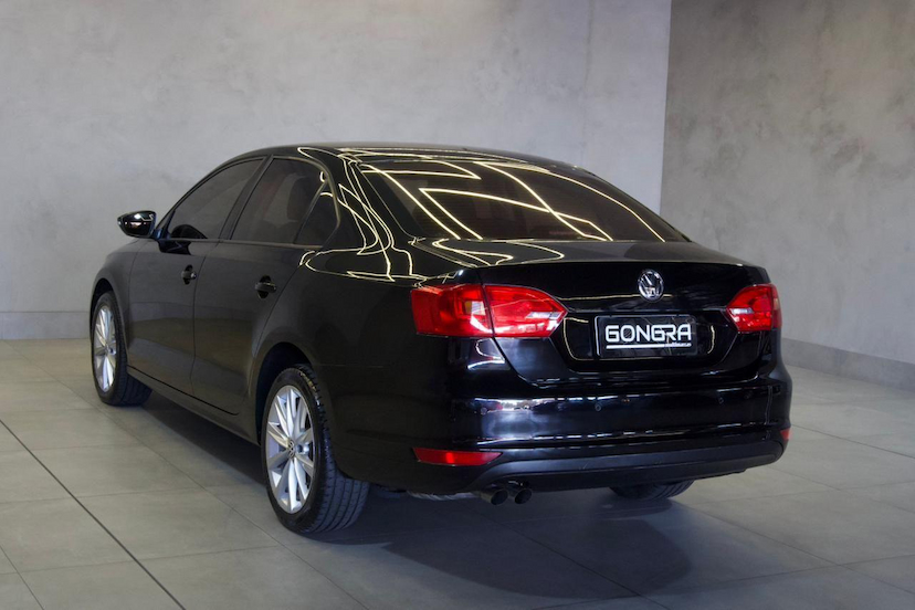 Foto do veículo VOLKSWAGEN JETTA  2.0 2012 138.255 KM 64.900,00