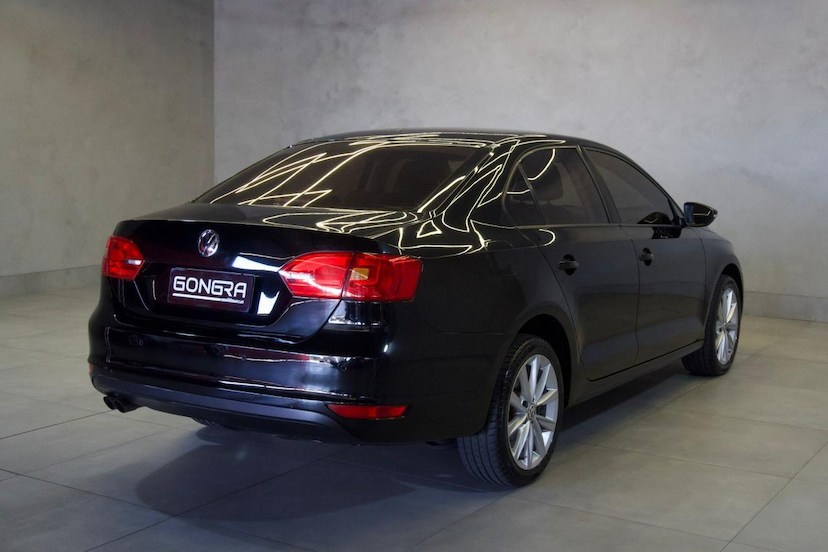 Foto do veículo VOLKSWAGEN JETTA  2.0 2012 138.255 KM 64.900,00