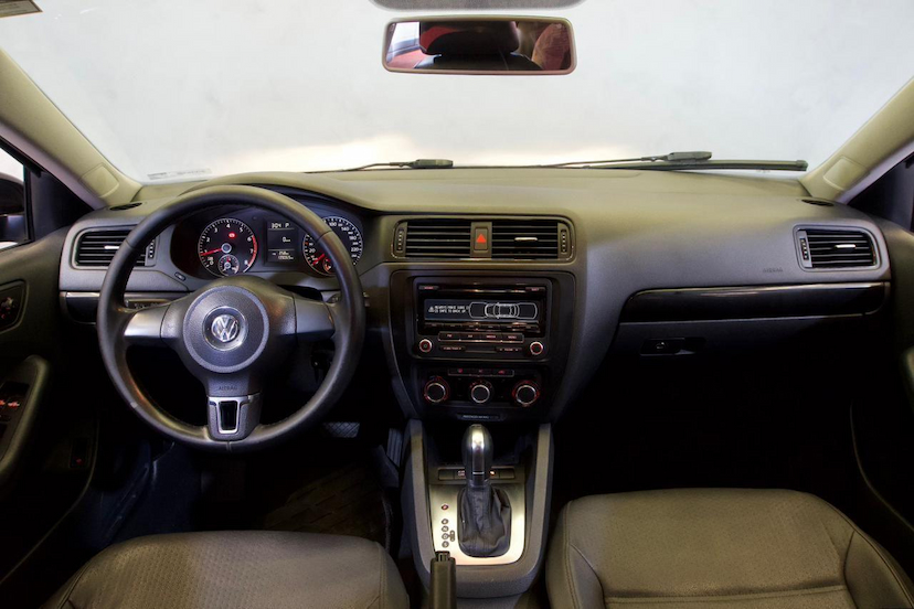 Foto do veículo VOLKSWAGEN JETTA  2.0 2012 138.255 KM 64.900,00