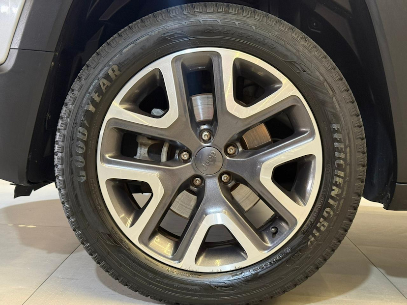 Foto do veículo JEEP RENEGADE  LNGTD AT 2021 80.250 KM 86.900,00