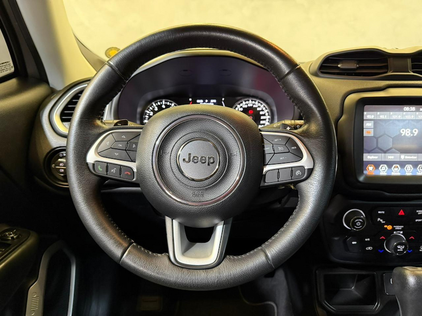 Foto do veículo JEEP RENEGADE  LNGTD AT 2021 80.250 KM 86.900,00