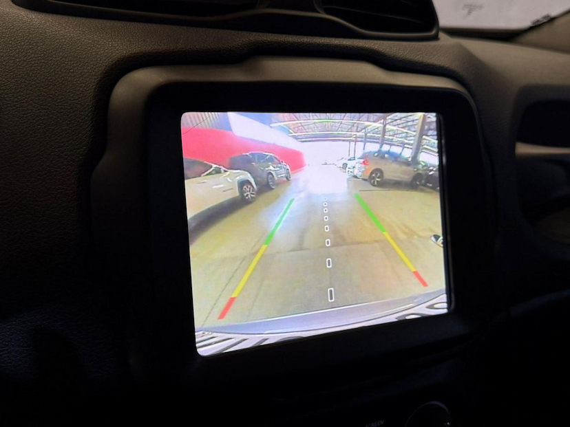 Foto do veículo JEEP RENEGADE  LNGTD AT 2021 80.250 KM 86.900,00
