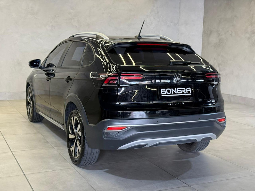 Foto do veículo VOLKSWAGEN NIVUS  1.0 200 TSI HIGHLINE 2023 54.432 KM 109.900,00
