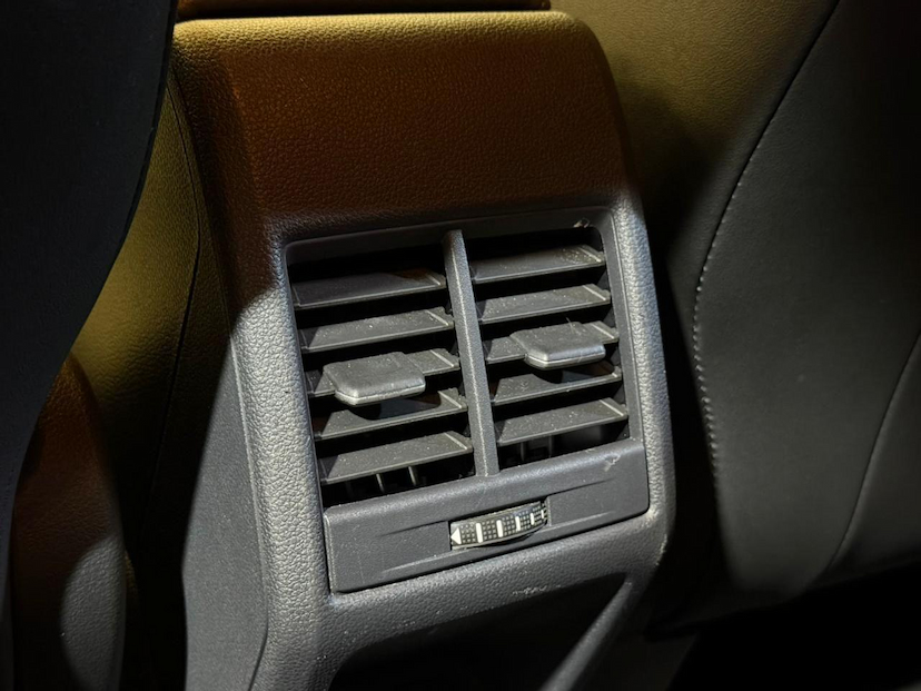 Foto do veículo VOLKSWAGEN NIVUS  1.0 200 TSI HIGHLINE 2023 54.432 KM 109.900,00