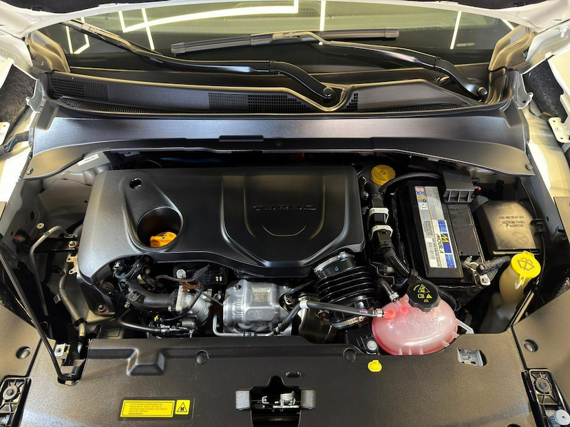 Foto do veículo JEEP COMPASS  SERIE S TF 2024 14.787 KM 164.900,00