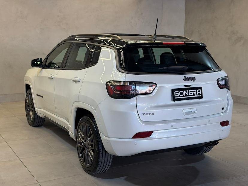 Foto do veículo JEEP COMPASS  SERIE S TF 2024 14.787 KM 164.900,00
