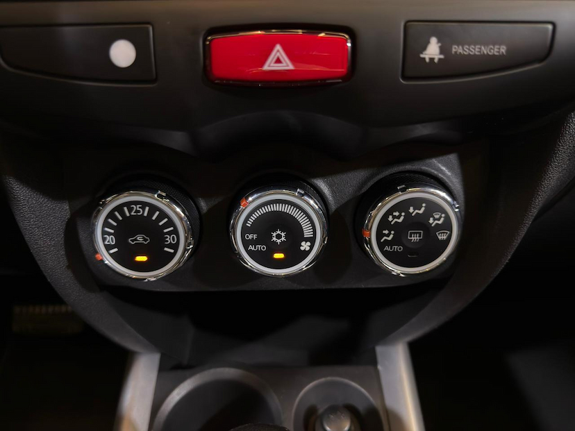 Foto do veículo MITSUBISHI ASX  2.0 AWD CVT 2016 88.800 KM 89.900,00