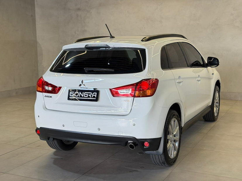 Foto do veículo MITSUBISHI ASX  2.0 AWD CVT 2016 88.800 KM 89.900,00