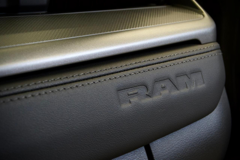 Foto do veículo RAM RAMPAGE  REBEL 2.2 TB CD 4X4 DIESEL AUT. 2025 6.694 KM 209.900,00