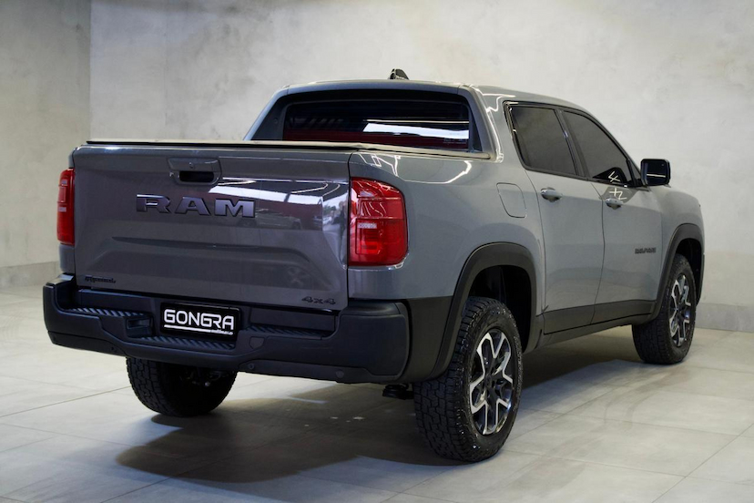 Foto do veículo RAM RAMPAGE  REBEL 2.2 TB CD 4X4 DIESEL AUT. 2025 6.694 KM 209.900,00