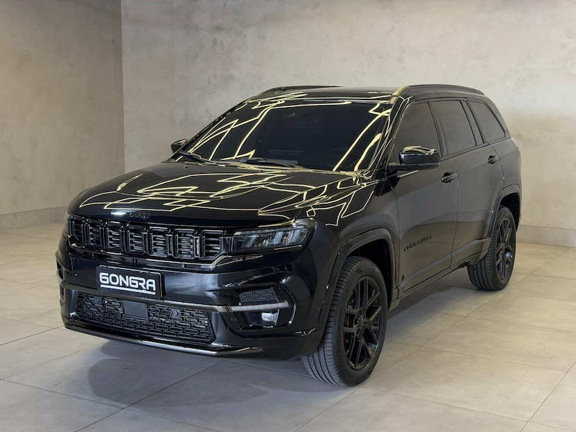 Foto do veículo JEEP COMMANDER  BLACK HURRICANE 2.0 4X4 TB AUT 2025 12.104 KM 229.900,00