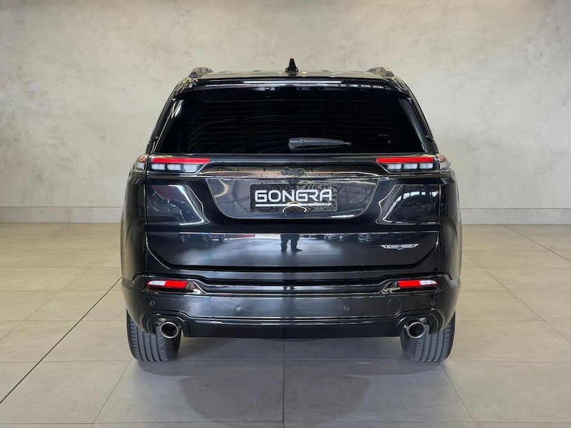 Foto do veículo JEEP COMMANDER  BLACK HURRICANE 2.0 4X4 TB AUT 2025 12.104 KM 229.900,00