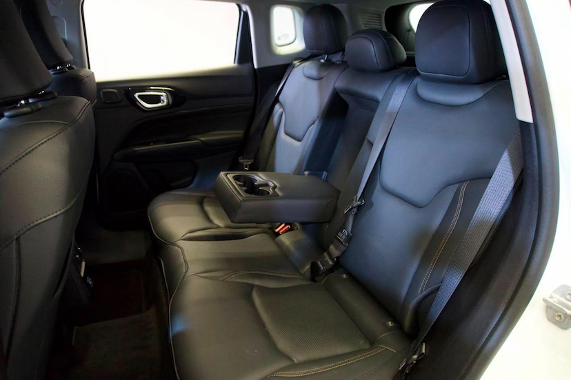 Foto do veículo JEEP COMPASS  LIMITED T270 1.3 TB 4X2 FLEX AUT 2025 17.885 KM 162.900,00