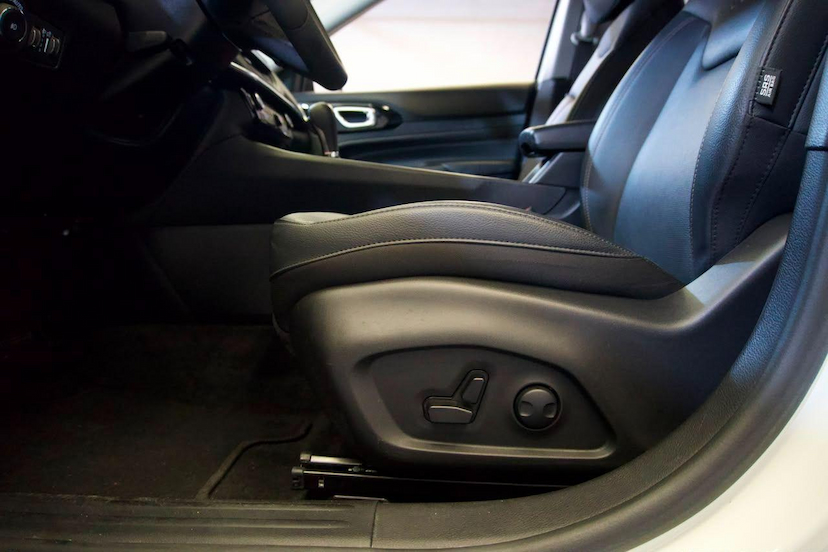 Foto do veículo JEEP COMPASS  LIMITED T270 1.3 TB 4X2 FLEX AUT 2025 17.885 KM 162.900,00