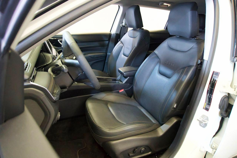 Foto do veículo JEEP COMPASS  LIMITED T270 1.3 TB 4X2 FLEX AUT 2025 17.885 KM 162.900,00