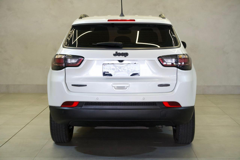 Foto do veículo JEEP COMPASS  LONG. NIG. EAGLE 1.3 4X2 FLEX AUT. 2025 16.318 KM 159.900,00