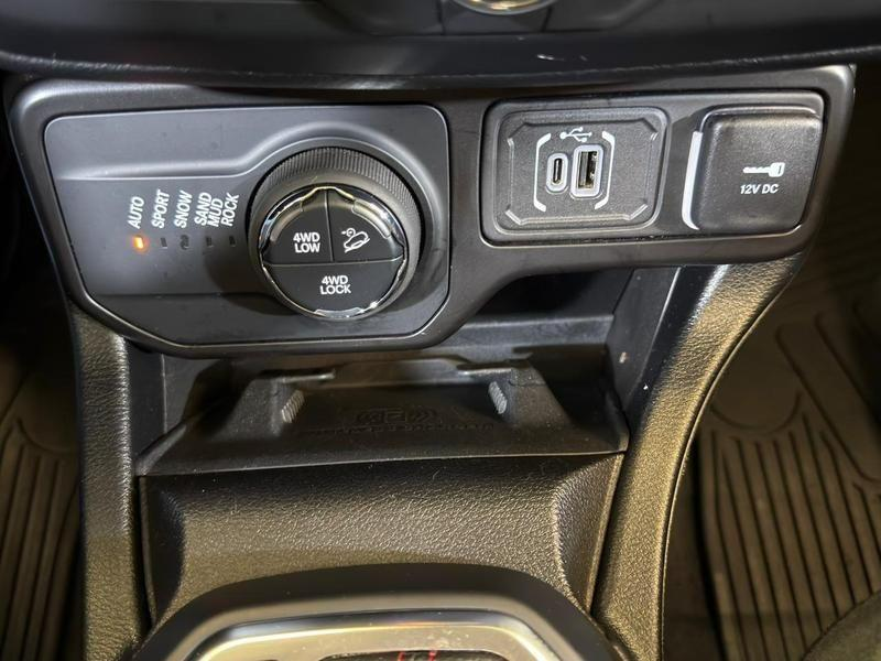 Foto do veículo JEEP RENEGADE  TRAILHAWK T270 1.3 TB FLEX AUT 2024 25.958 KM 128.900,00