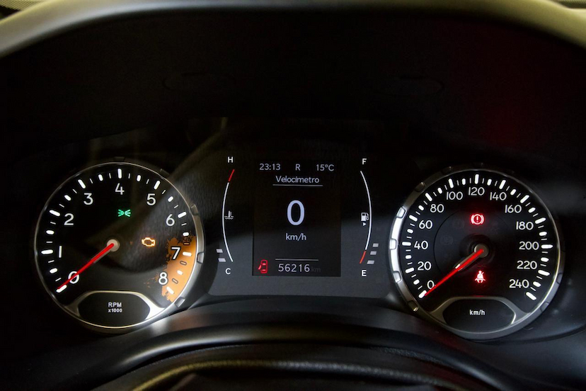 Foto do veículo JEEP RENEGADE  SPORT AT 2021 56.004 KM 81.900,00