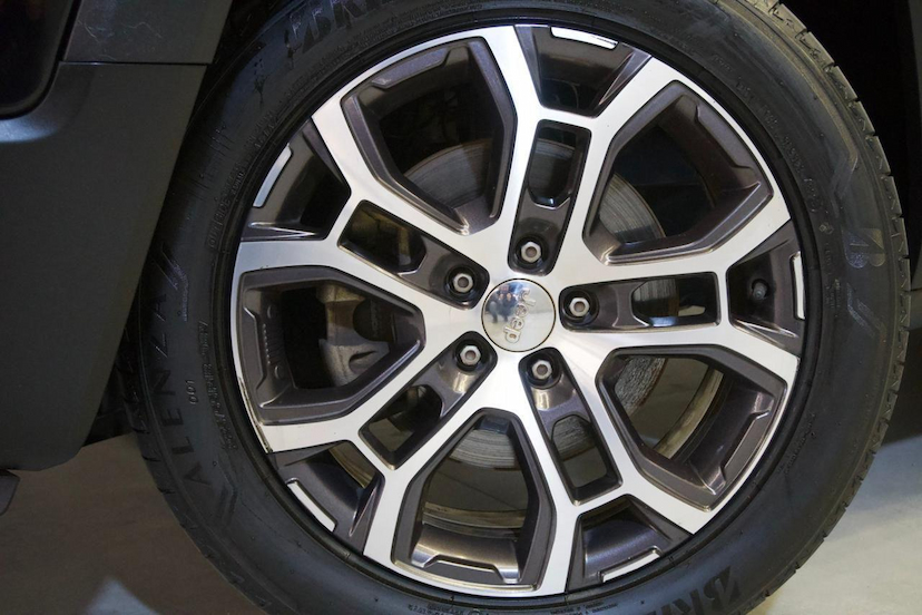 Foto do veículo JEEP RENEGADE  SPORT AT 2021 56.004 KM 81.900,00