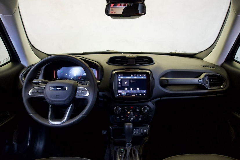 Foto do veículo JEEP RENEGADE  LONGITUDE NIGHT EAGLE 1.3 TB FLEX AUT 2025 9.483 KM 128.900,00