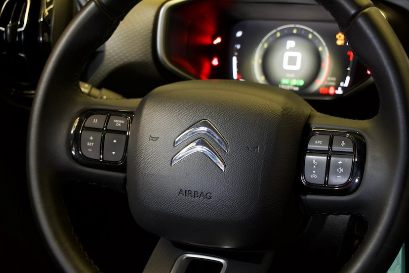 Foto do veículo CITROËN AIRCROSS C3  SHINE 1.0 FLEX TB 200 AUT. 2024 19.065 KM 102.900,00