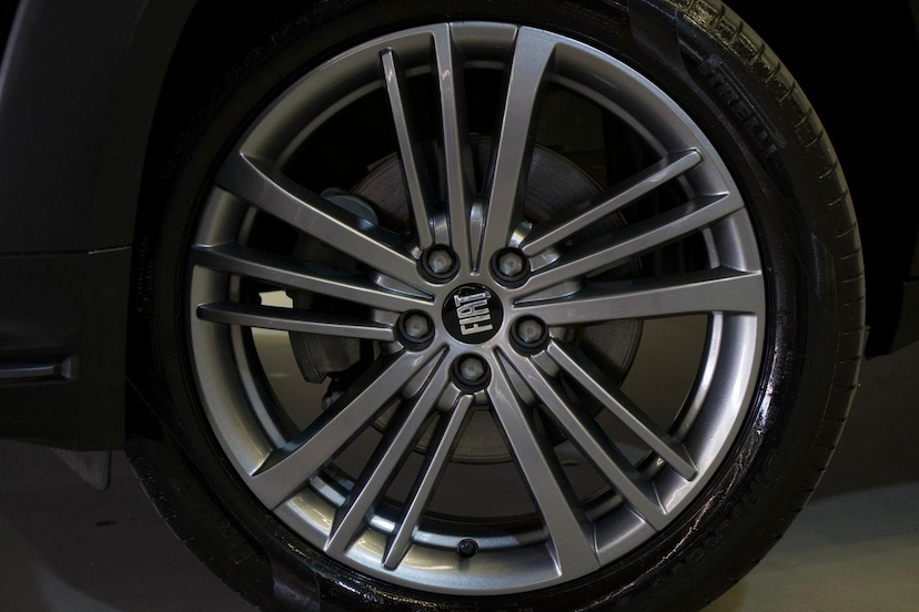 Foto do veículo FIAT FASTBACK  TURBO 200 2025 27.346 KM 112.900,00