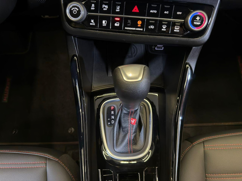 Foto do veículo FIAT PULSE  ABARTH 270 2025 1.188 KM 132.900,00