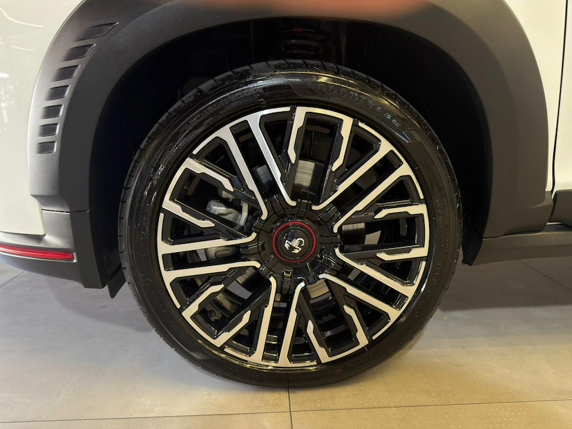 Foto do veículo FIAT PULSE  ABARTH 270 2025 1.188 KM 132.900,00