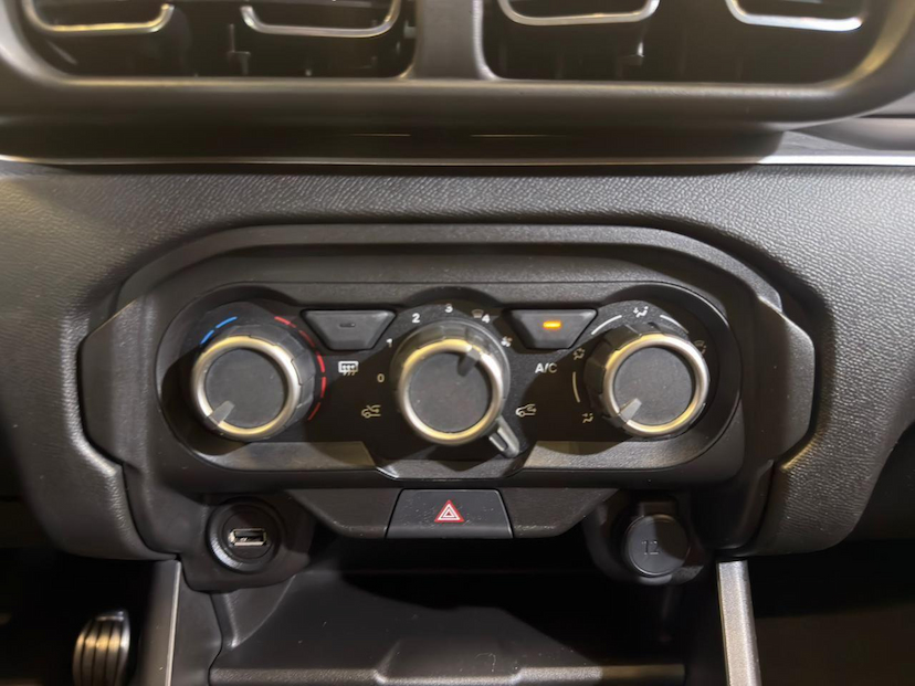 Foto do veículo CITROËN C3  LIVE PK 1.0 2024 19.794 KM 68.900,00