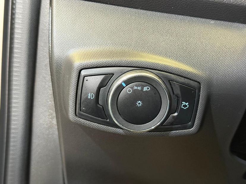 Foto do veículo FORD KA  SE PLUS 1.0 HA C 2020 99.262 KM 51.900,00