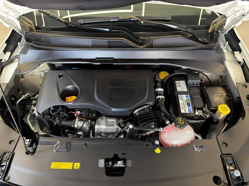 Foto do veículo JEEP COMPASS  LIMITED T270 1.3 TB 4X2 FLEX AUT 2023 24.160 KM 152.900,00