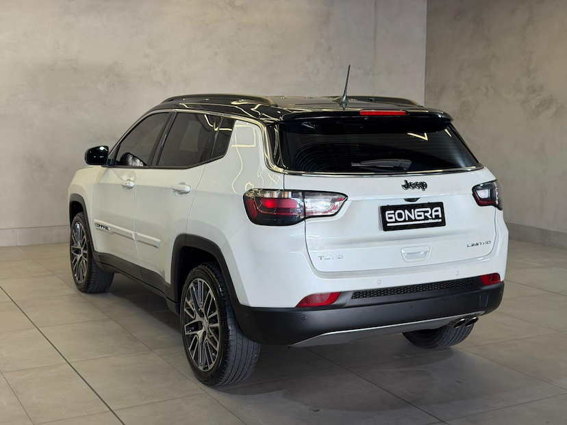 Foto do veículo JEEP COMPASS  LIMITED T270 1.3 TB 4X2 FLEX AUT 2023 24.160 KM 152.900,00