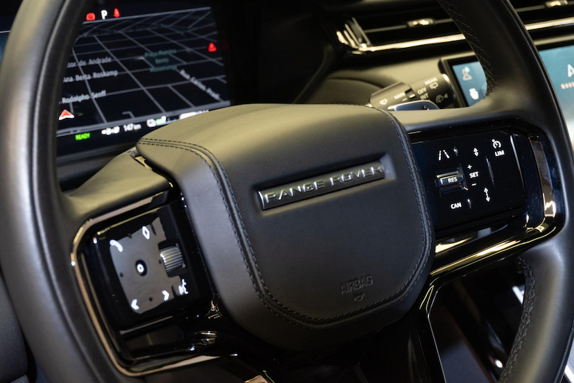 Foto do veículo LAND ROVER VELAR RANGE R.  DYN 2.0 P400E (HIB.) 2024 29.575 KM 419.900,00
