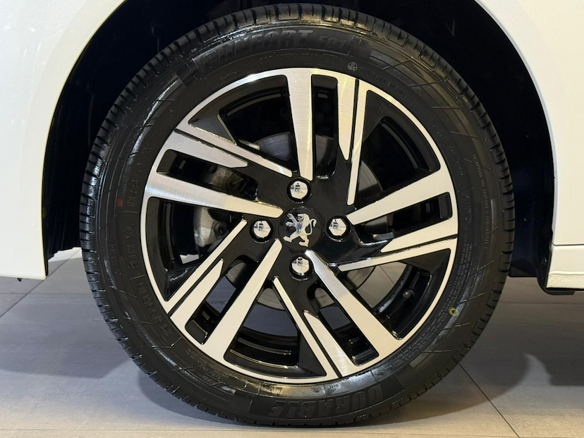 Foto do veículo PEUGEOT 208  ROADTRIP A 2024 25.122 KM 94.900,00