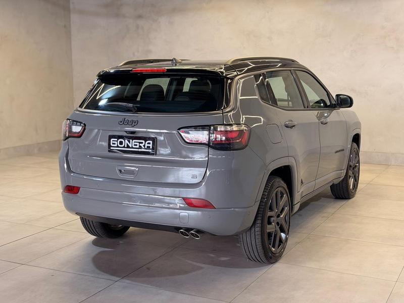 Foto do veículo JEEP COMPASS  SERIE S T 2025 15.480 KM 183.900,00