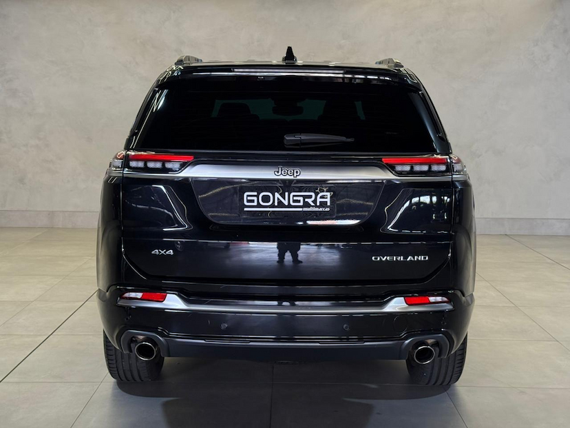 Foto do veículo JEEP COMMANDER  OVERLAND HURRIC 2.0 4X4 TB AUT 2025 6.280 KM 234.900,00