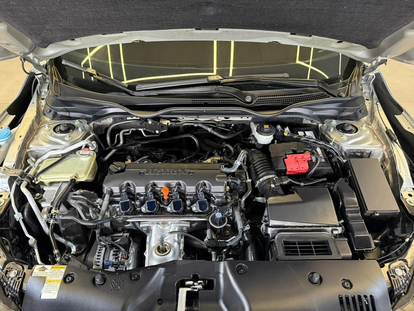 Foto do veículo HONDA CIVIC  SEDAN SPORT 2.0 FLEX 16V AUT.4P 2017 122.945 KM 101.900,00