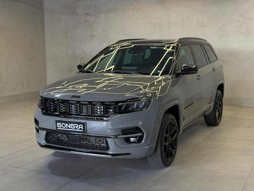 Foto do veículo JEEP COMMANDER  BLACK HURRICANE 2.0 4X4 TB AUT 2025 24.092 KM 234.900,00