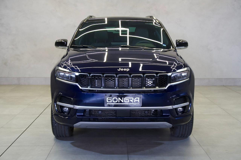 Foto do veículo JEEP COMMANDER  OVERLAND HURRICANE 2025 17.211 KM 242.900,00
