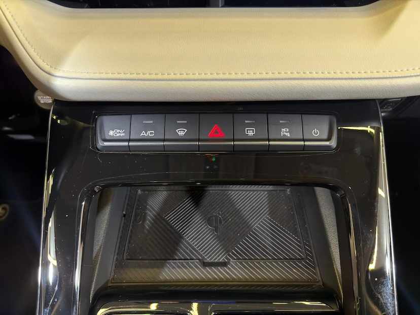 Foto do veículo GWM HAVAL H6  H6 PHEV19 2025 25.691 KM 195.900,00