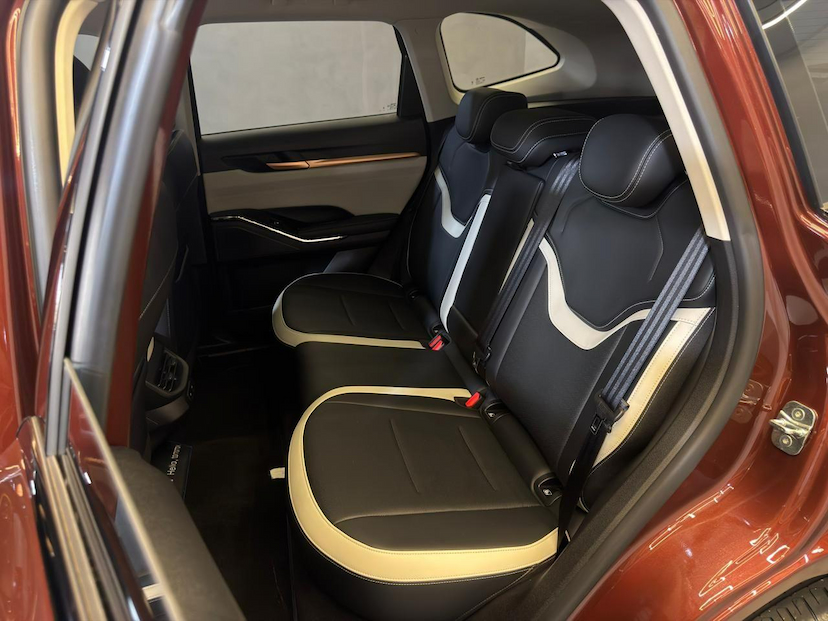 Foto do veículo GWM HAVAL H6  H6 PHEV19 2025 25.691 KM 195.900,00