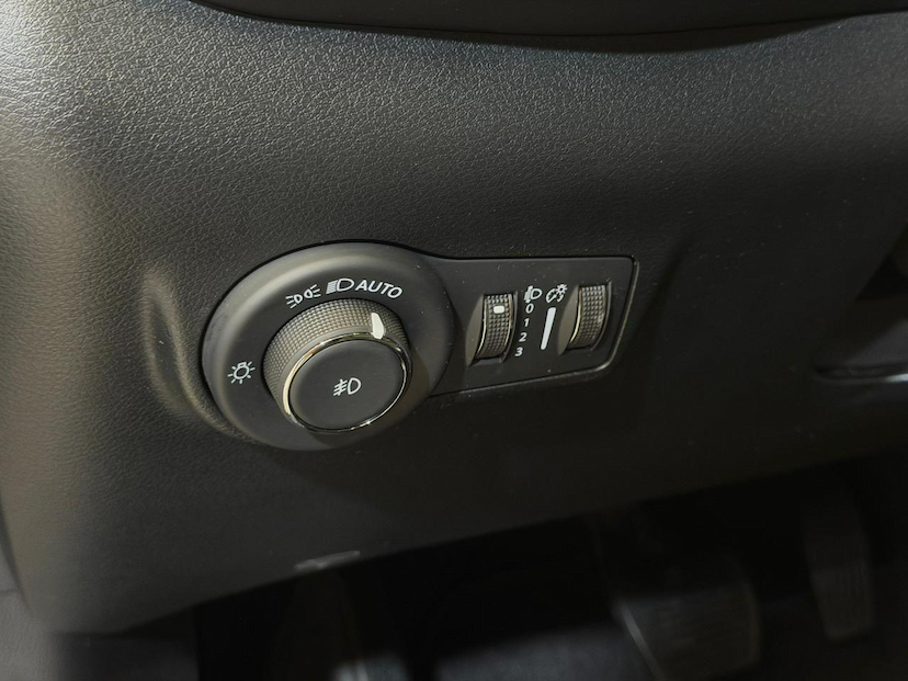 Foto do veículo JEEP COMPASS  SERIE S T 2025 25.194 KM 172.900,00