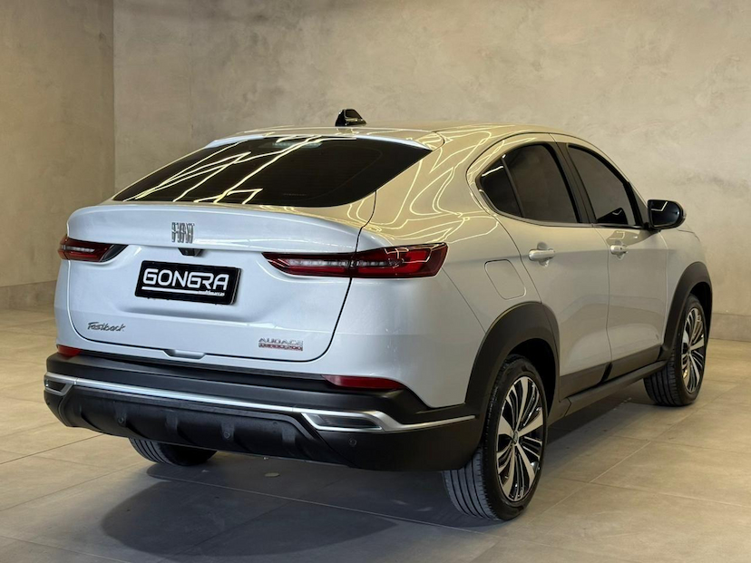 Foto do veículo FIAT FASTBACK  AUDACE TURBO 200 FLEX AT 4P 2023 38.817 KM 106.900,00
