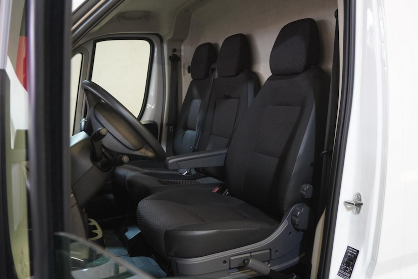 Foto do veículo FIAT DUCATO  MAXICARGO 2024 33.050 KM 214.900,00
