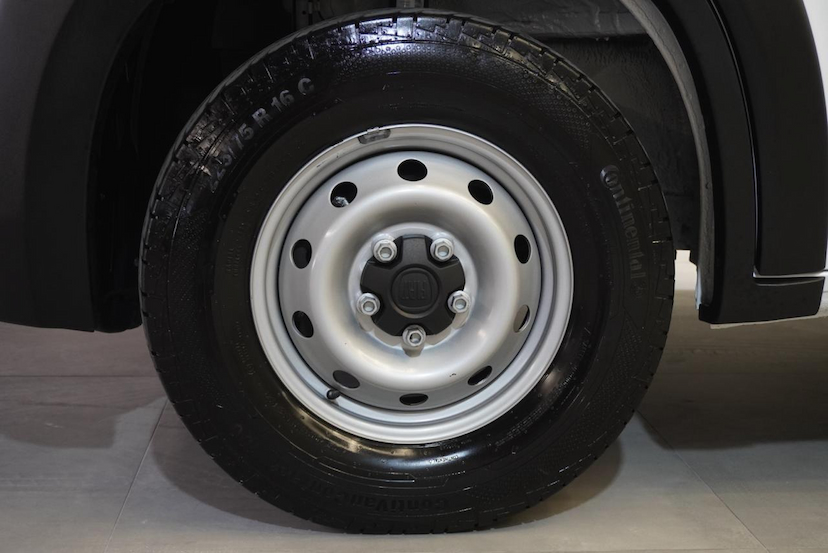Foto do veículo FIAT DUCATO  MAXICARGO 2024 33.050 KM 214.900,00