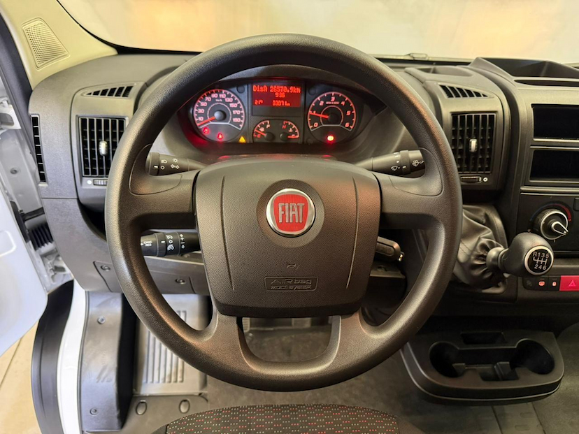 Foto do veículo FIAT DUCATO  MAXICARGO 2024 33.050 KM 214.900,00