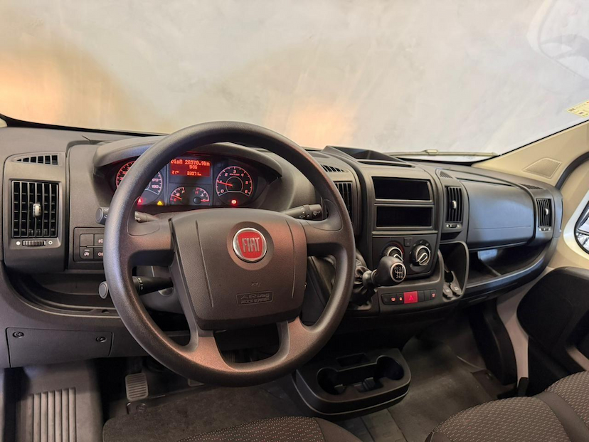 Foto do veículo FIAT DUCATO  MAXICARGO 2024 33.050 KM 214.900,00