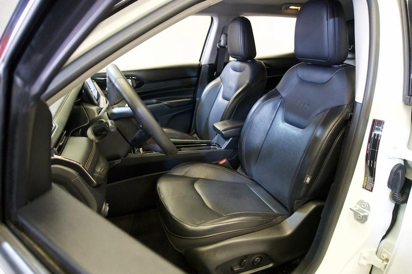 Foto do veículo JEEP COMPASS  LIMITED T270 1.3 TB 4X2 FLEX AUT 2022 53.783 KM 129.900,00